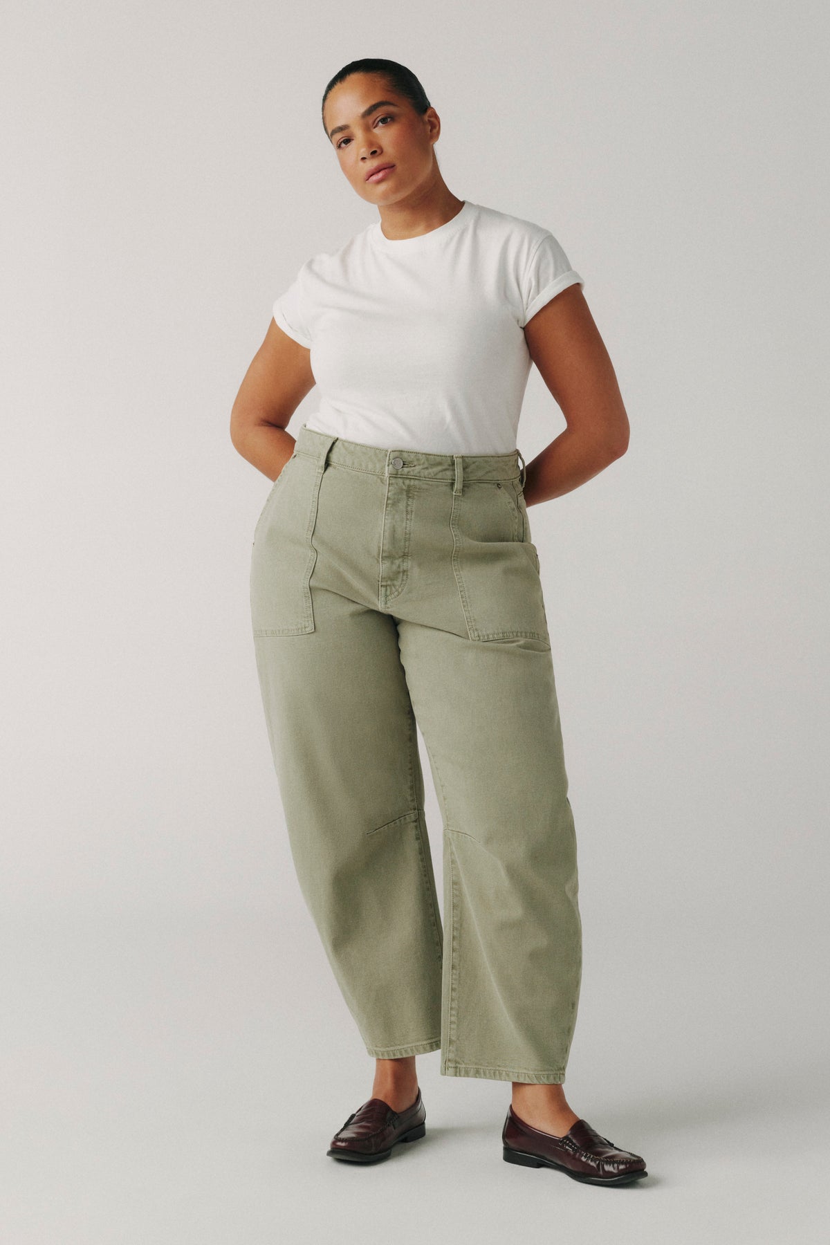 BNA PLUS  - SOFT CURVE BARREL JEANS | LAUREL GREEN