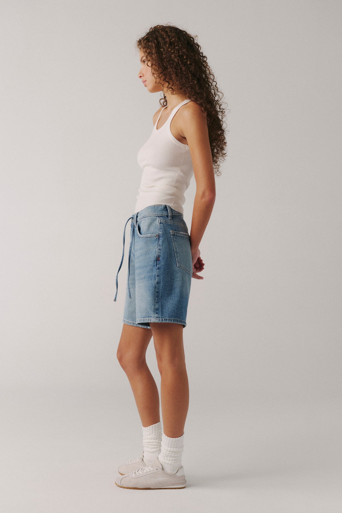 BNA - SOFT CURVE SHORT | OUTTA SIGHT