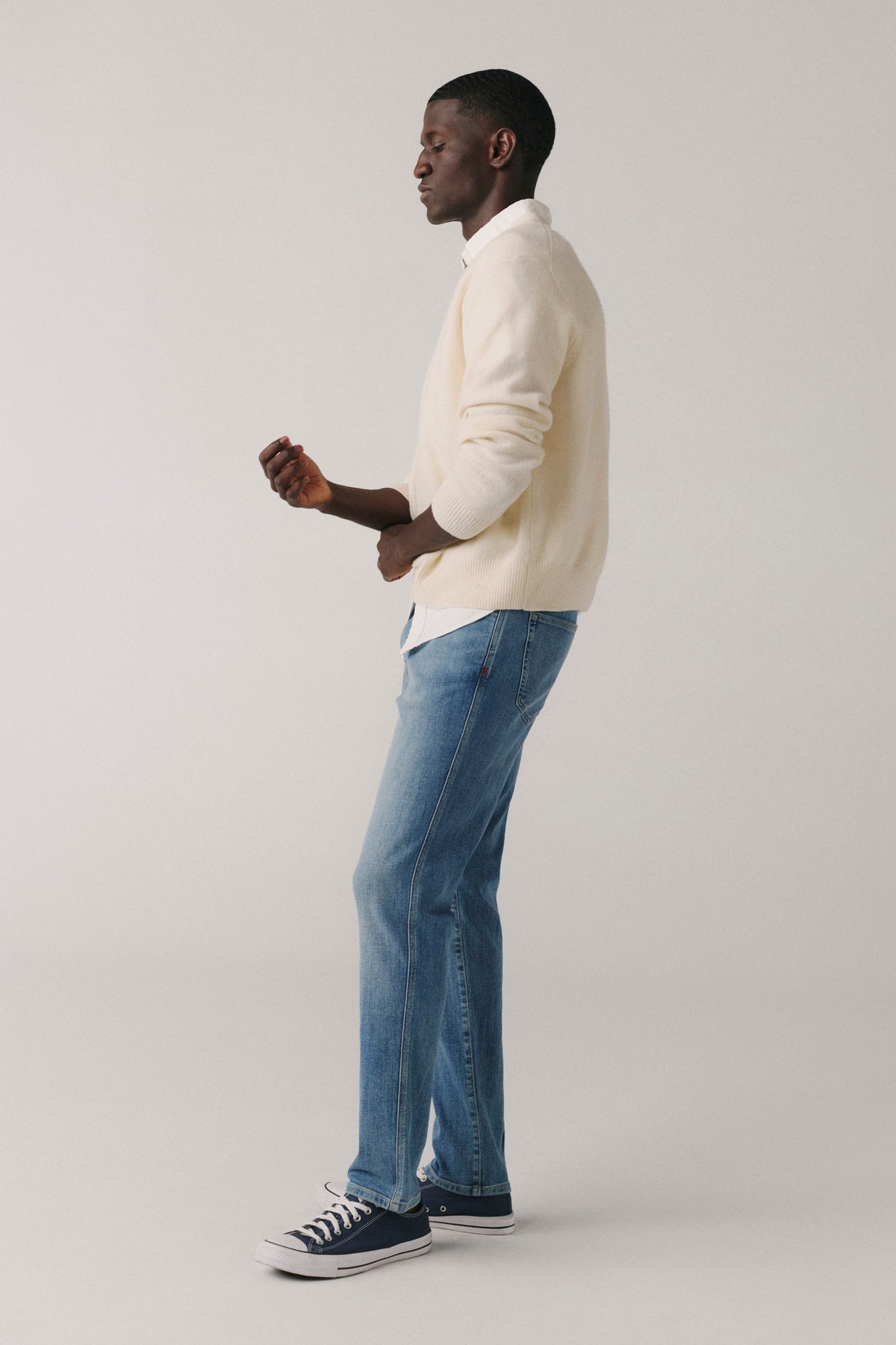 IND - ATHLETIC TAPERED JEANS | GLOW