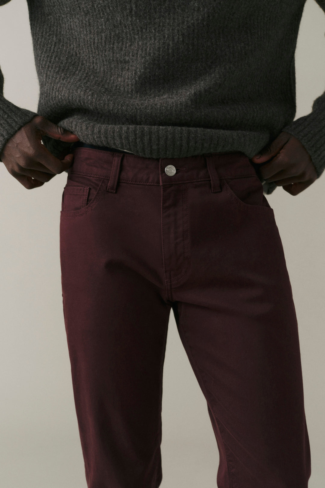 AMS Men's Slim twill pants in Cabernet, detail view
