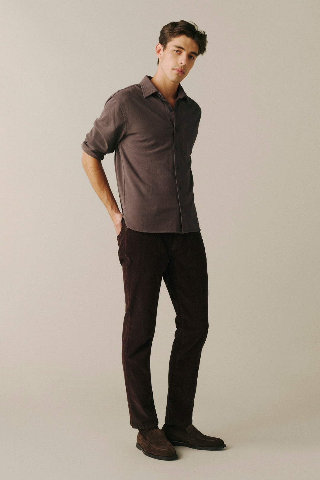 ORD Men's Straight corduroy pants in Americano, side view