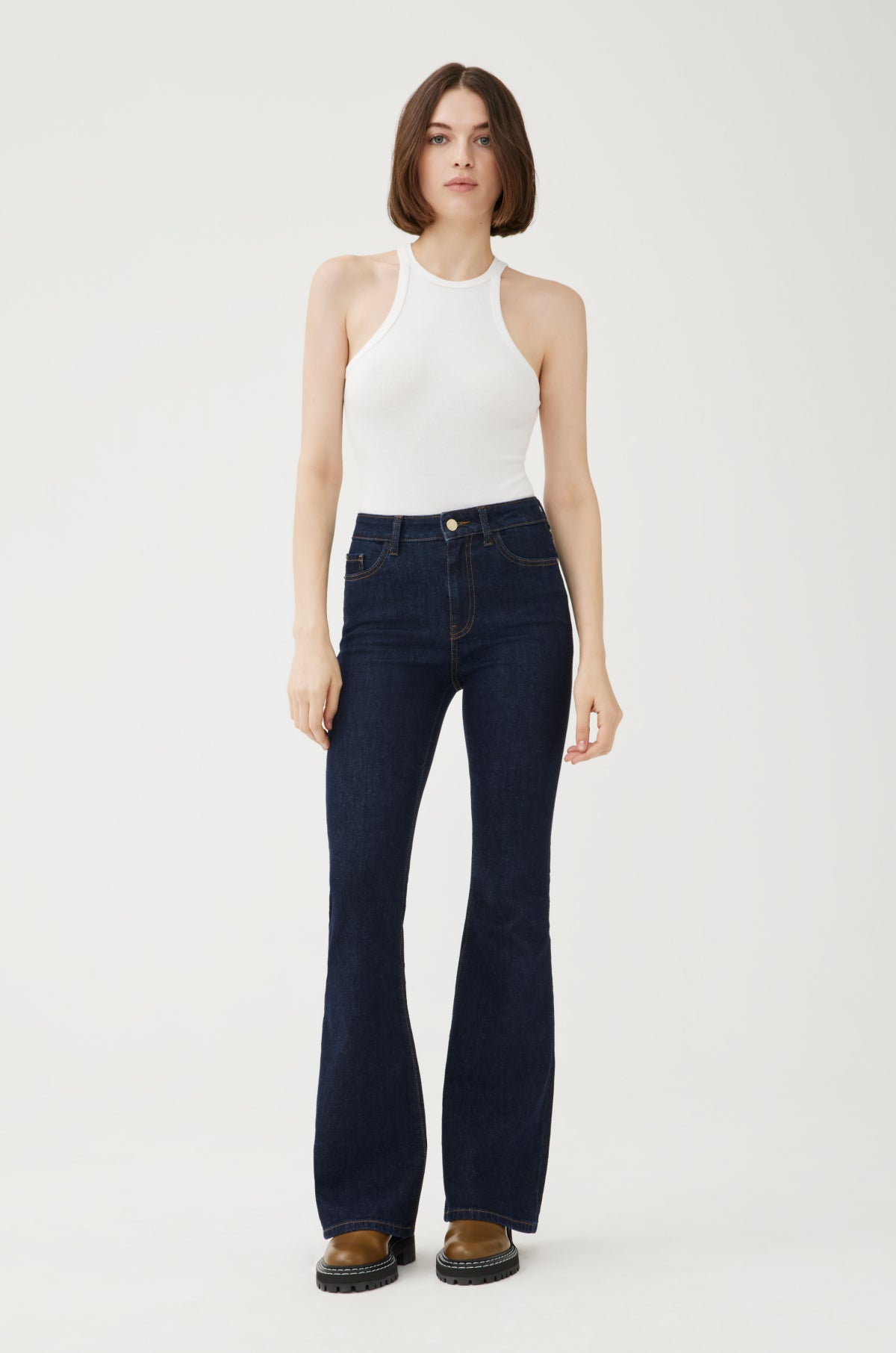 MIA - HIGH RISE FLARE JEANS | DRUM