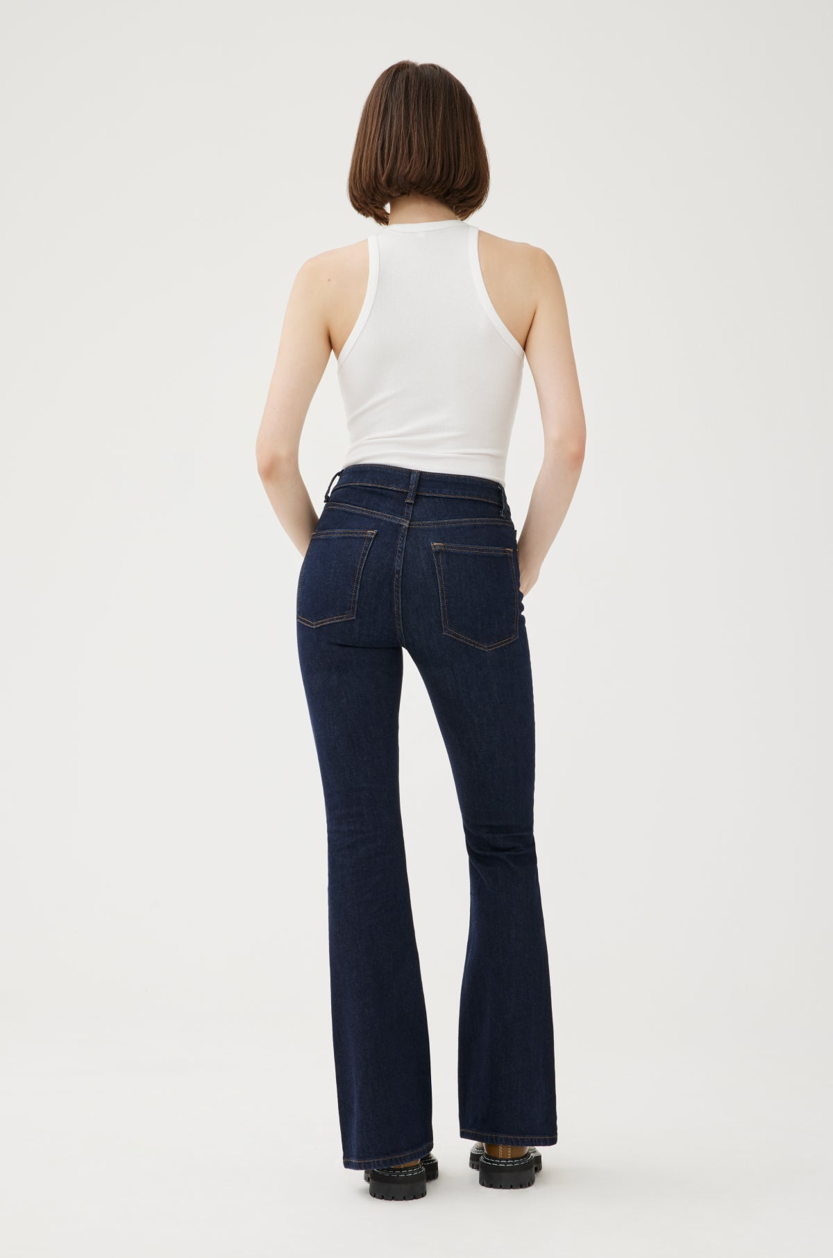 MIA - HIGH RISE FLARE JEANS | DRUM