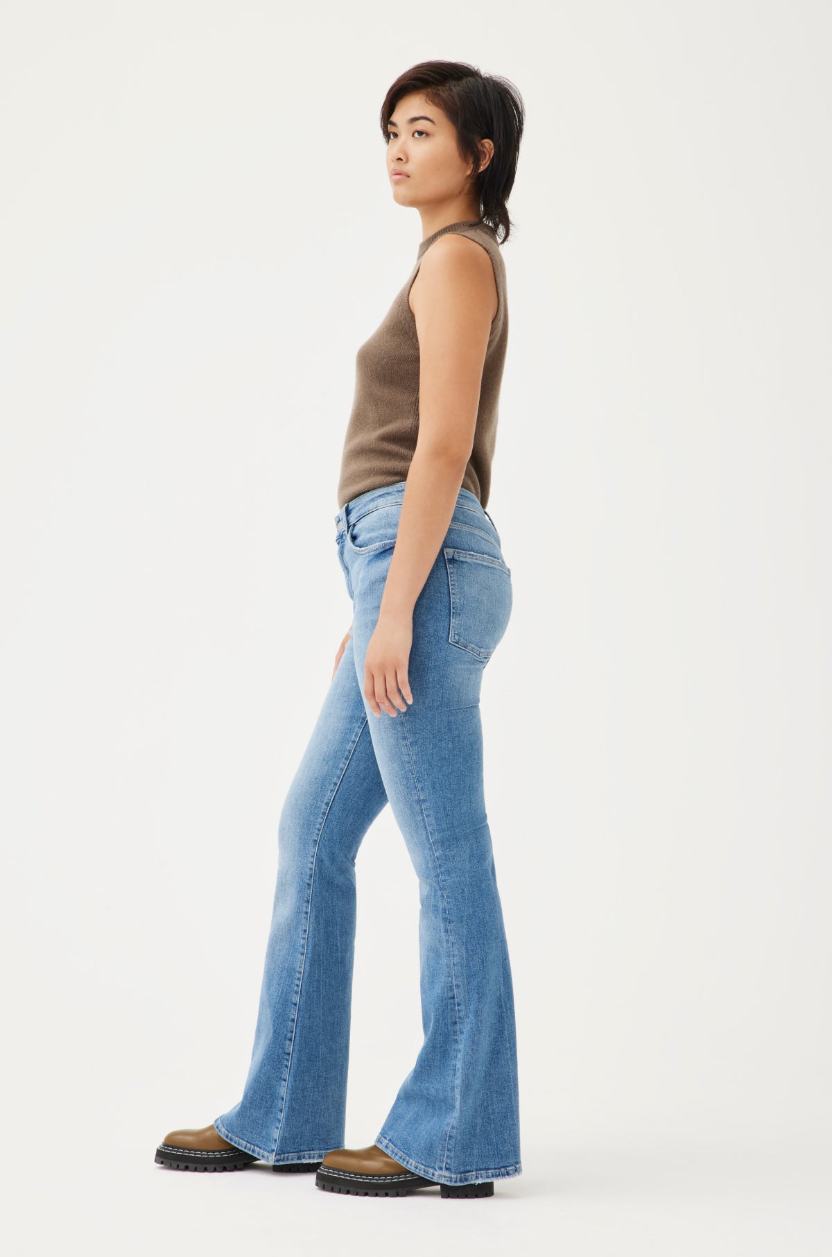 MIA - HIGH RISE FLARE JEANS | SMITH