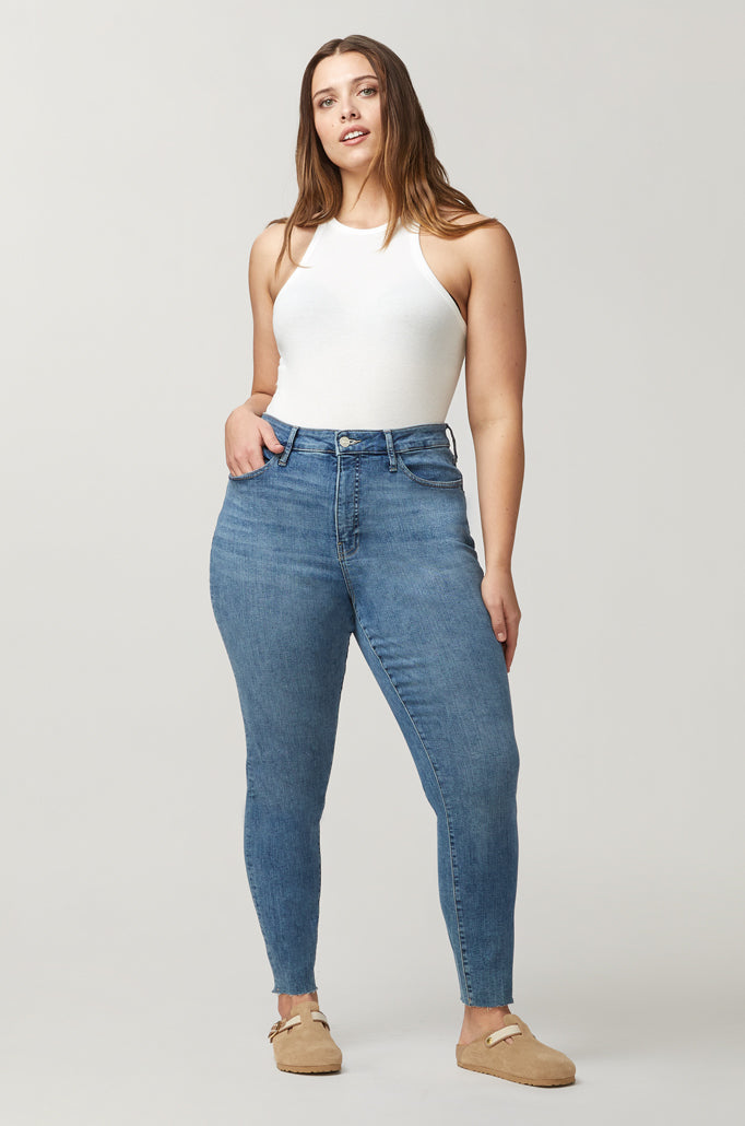 MXP PLUS - HIGH RISE JEANS | HERE AND NOW | Warp + Weft